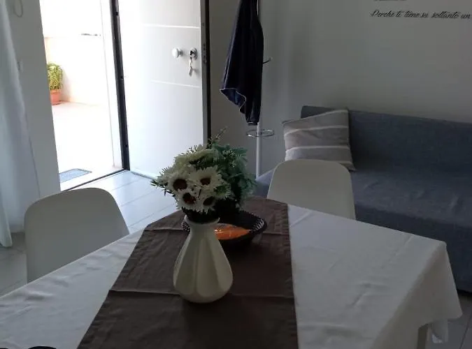 Semesterbostad Valevi 111